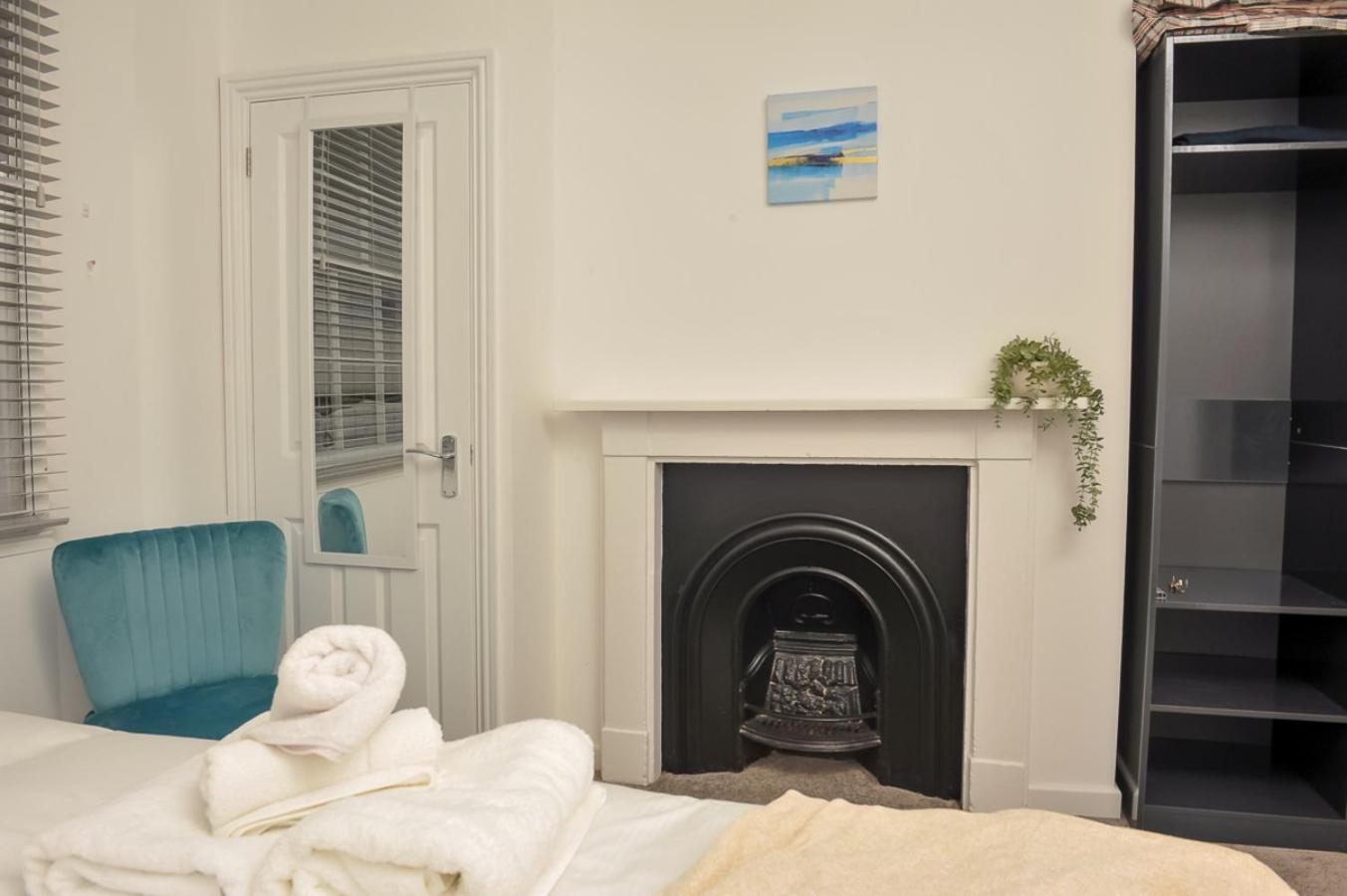 Select Sa - Queens Terrace * Ридинг